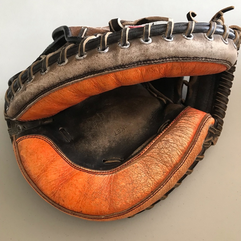 Rawlings Youth Baseball Catchers Glove - Picture 2 of 6